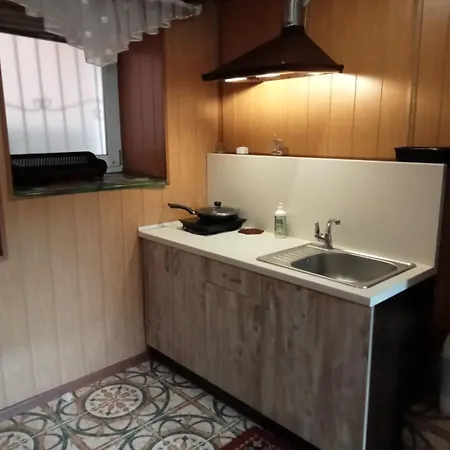 L'vovskaia بيت ضيافة 3*