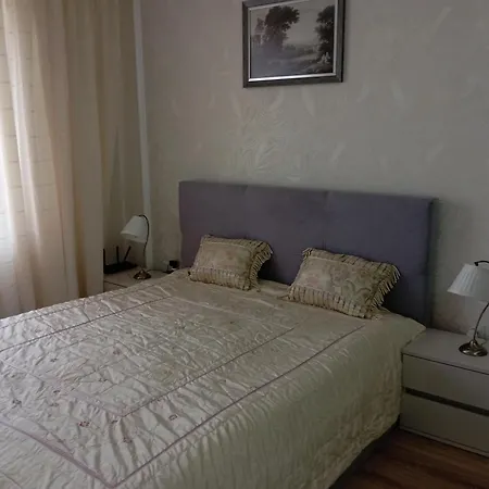 L'vovskaia Guest house *