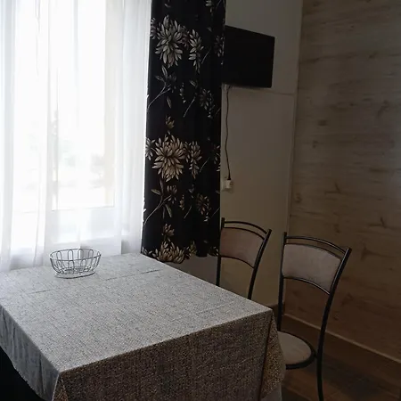 L'vovskaia بيت ضيافة 3*