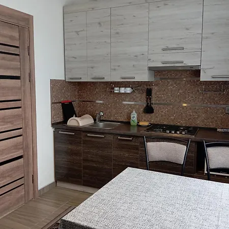 بيت ضيافة L'vovskaia 3*